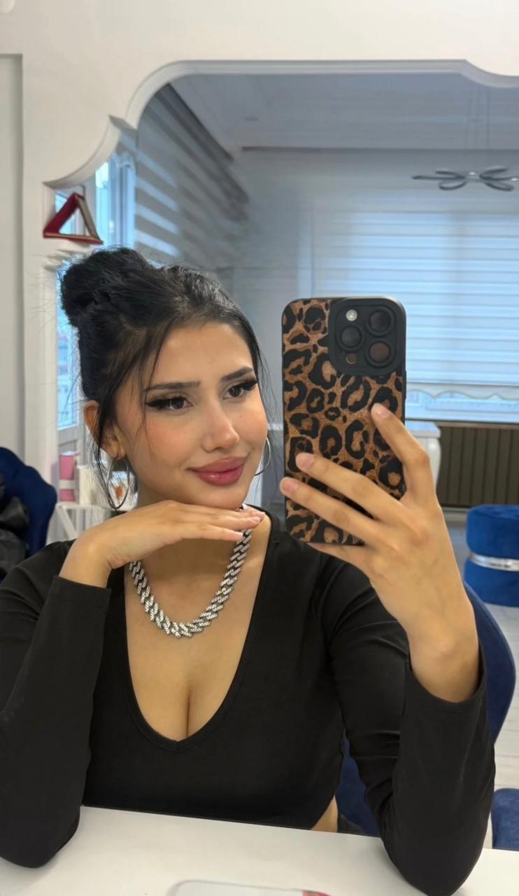 Beldibi Duruşu Güçlü Kadın Escort Melike